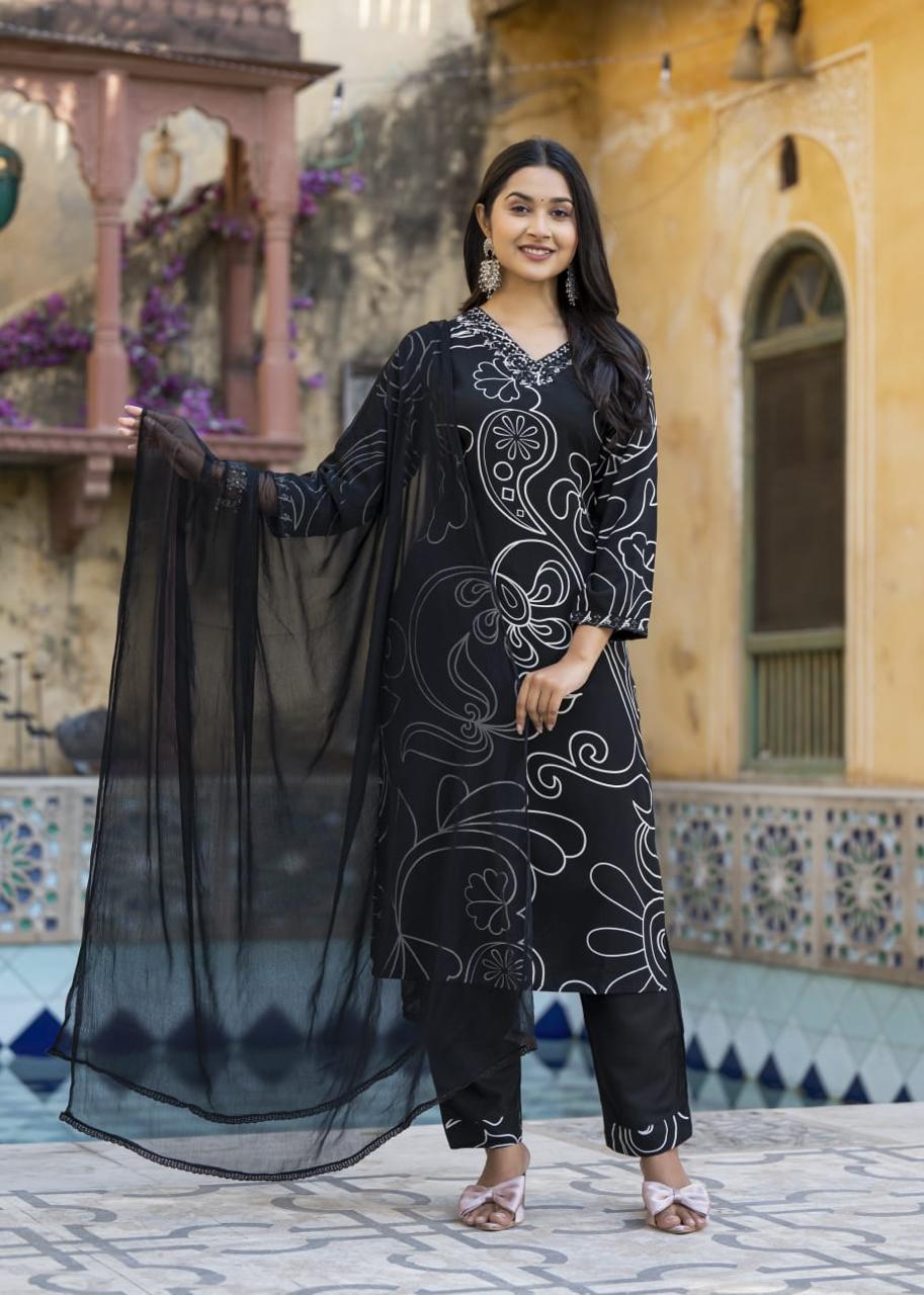Noir Bloom Kurta Set