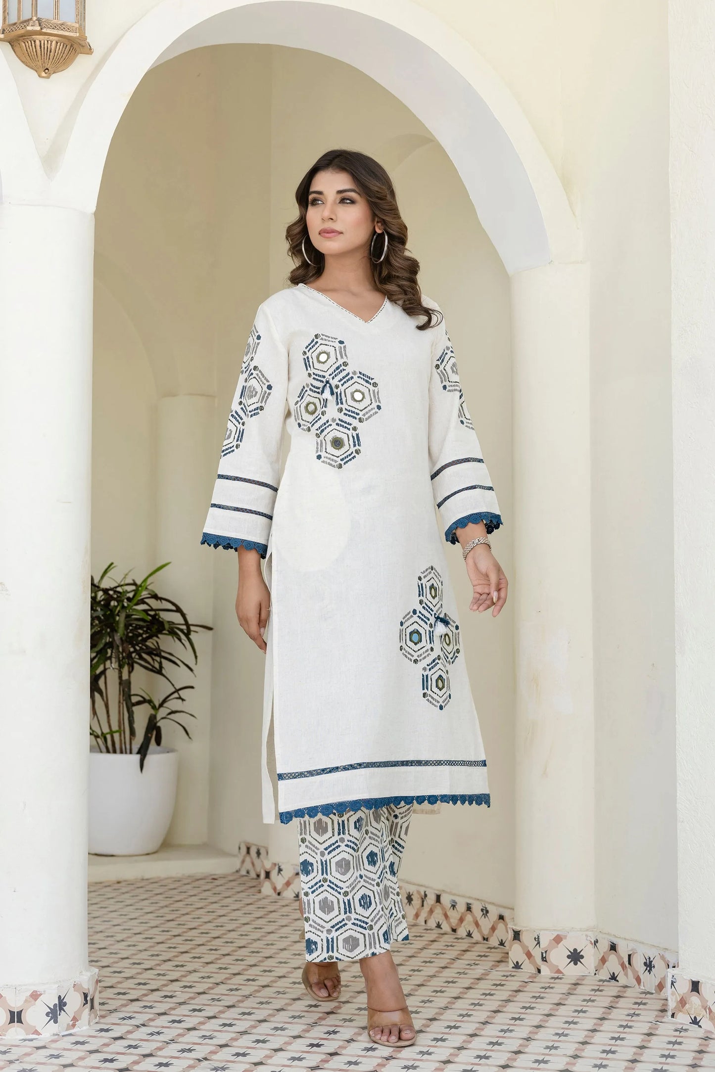 Off White Geometric Co-ord set with Palazzo
