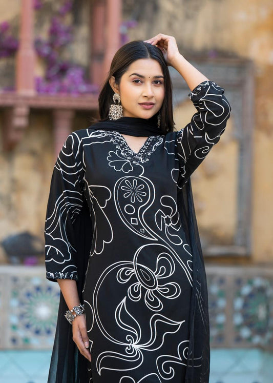 Noir Bloom Kurta Set