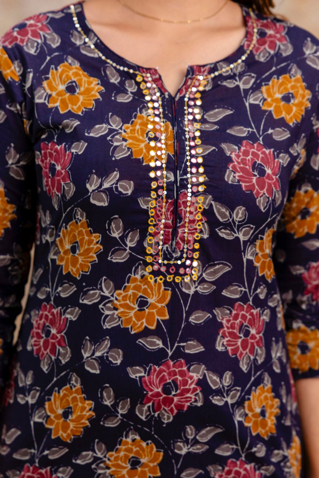 Zaria - Floral Kurti Set
